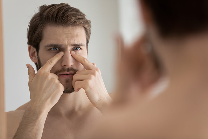 Struggling with oily skin? Learn about causes, the best care practices, and how Andro+Niki’s Oily Skin Booster Serum helps restore balance without clogging pores.